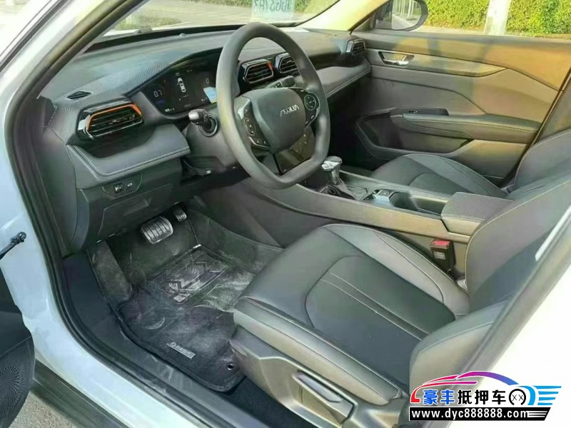 25年东风风神奕炫轿车抵押车出售