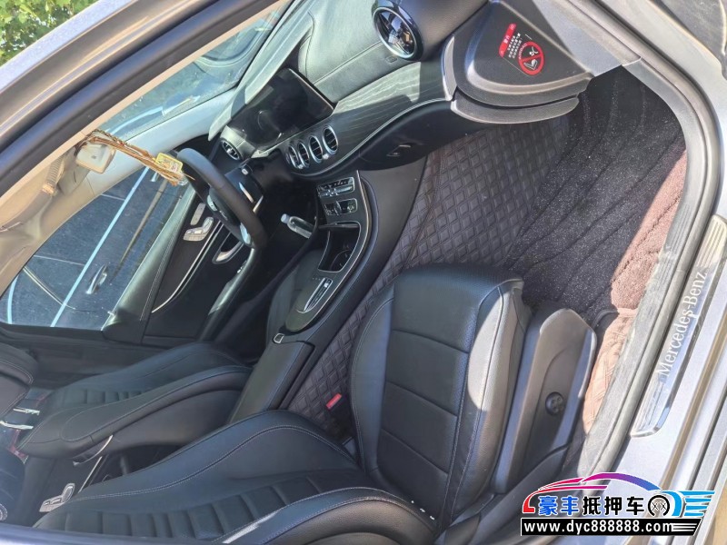 19年奔驰E轿车抵押车出售