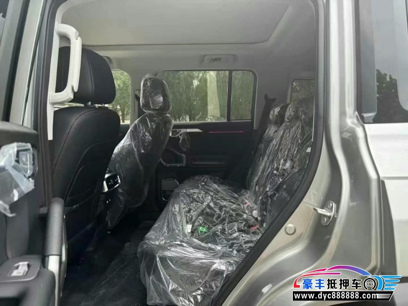 25年捷途旅行者轿车抵押车出售