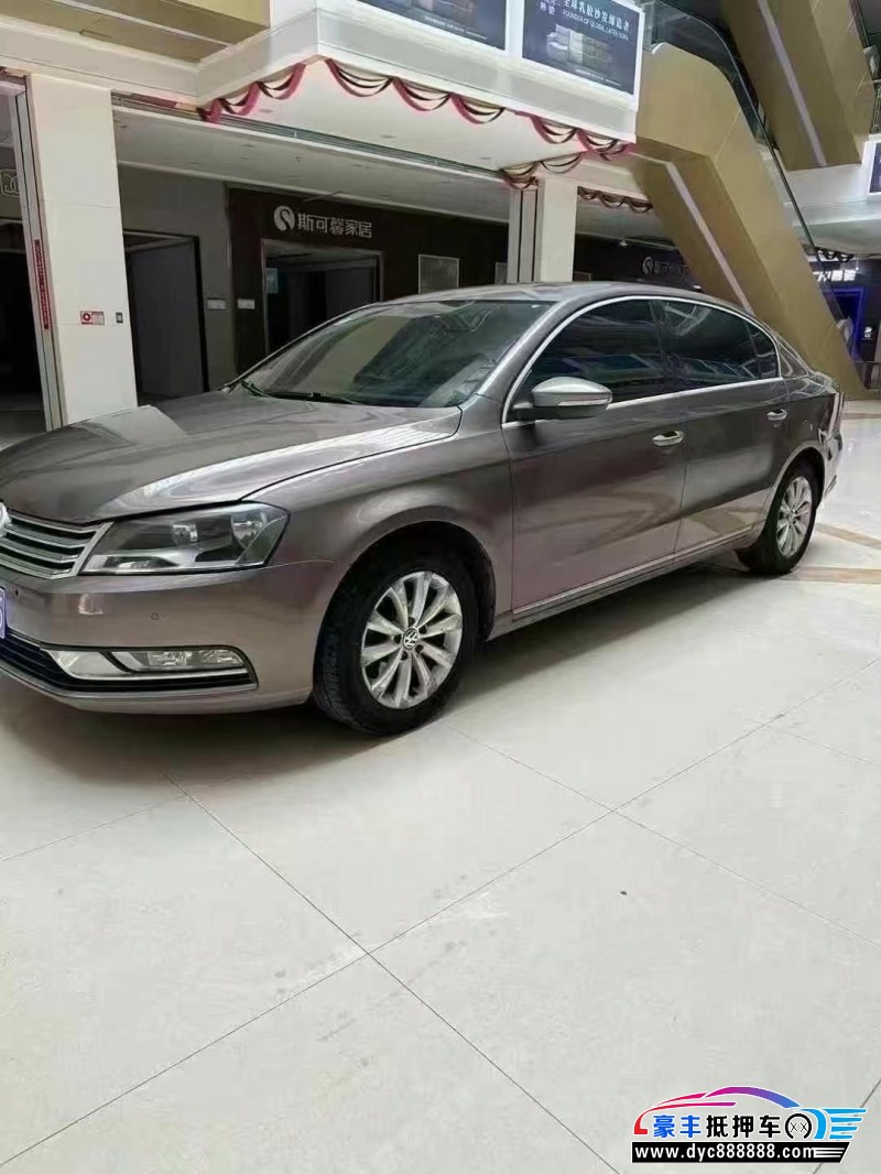 15年大众迈腾轿车抵押车出售