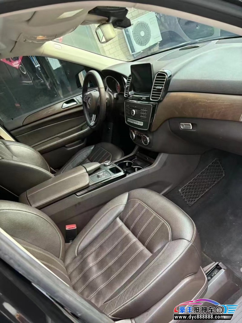 16年奔驰GLE轿车抵押车出售