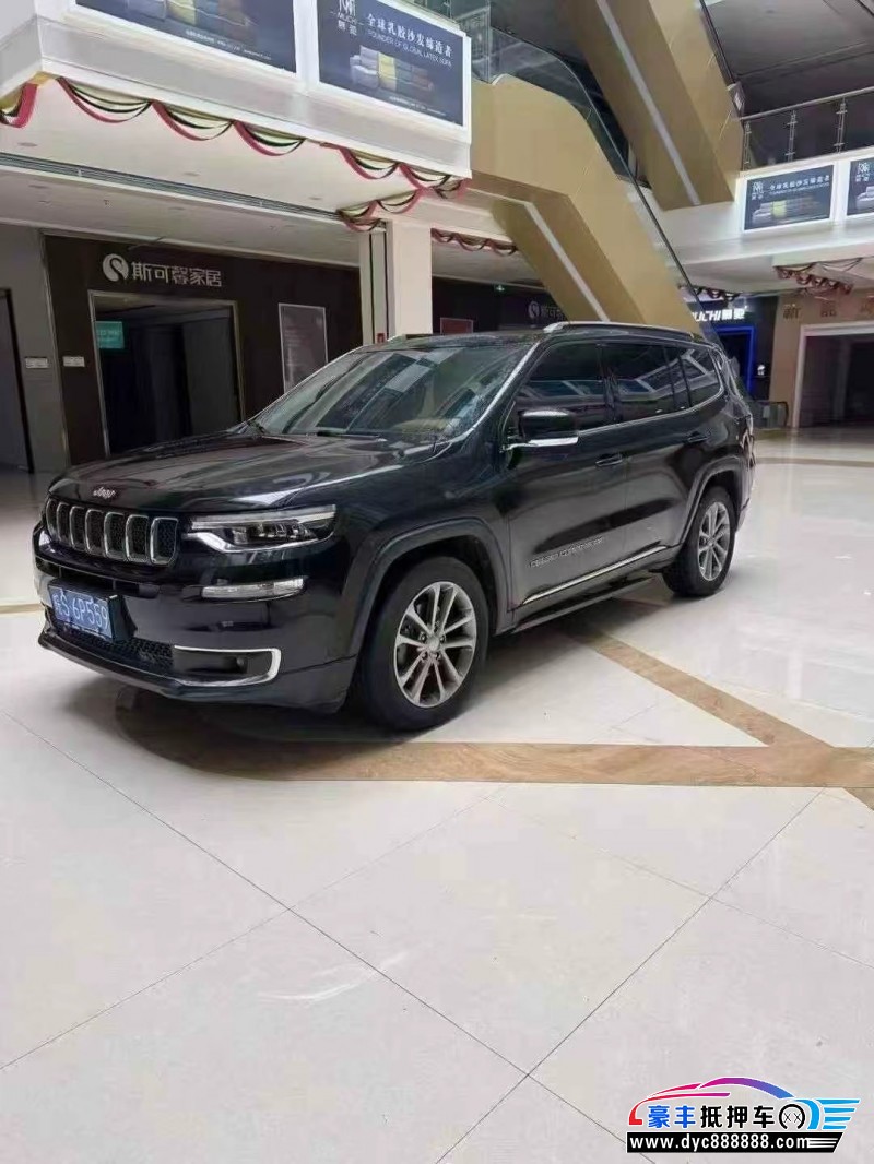 18年Jeep指挥官轿车抵押车出售