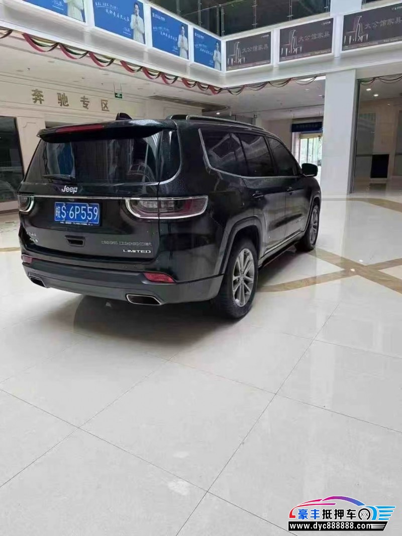 18年Jeep指挥官轿车抵押车出售