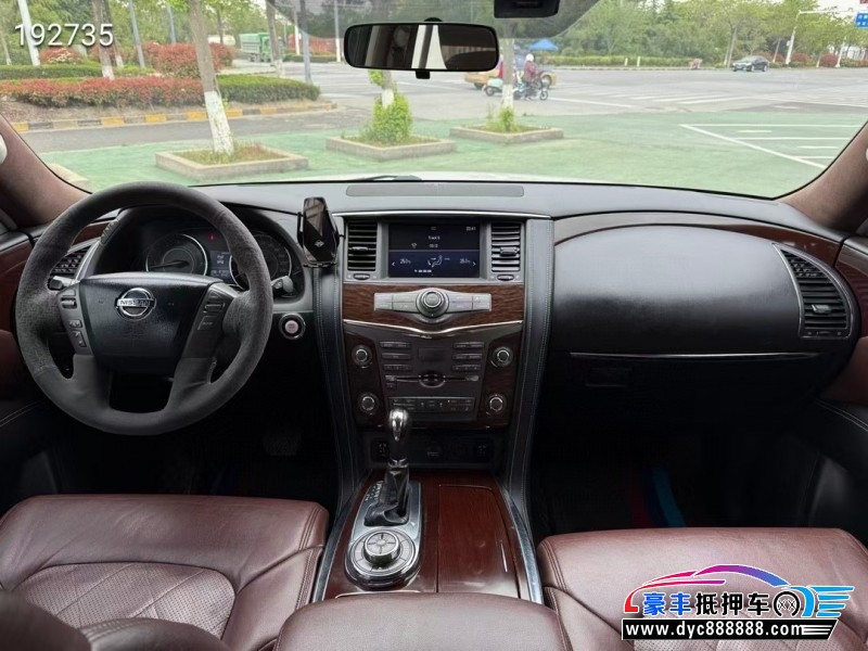 17年日产途乐轿车抵押车出售