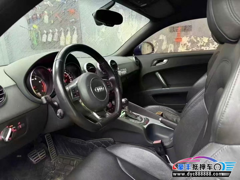 14年奥迪TT轿车抵押车出售