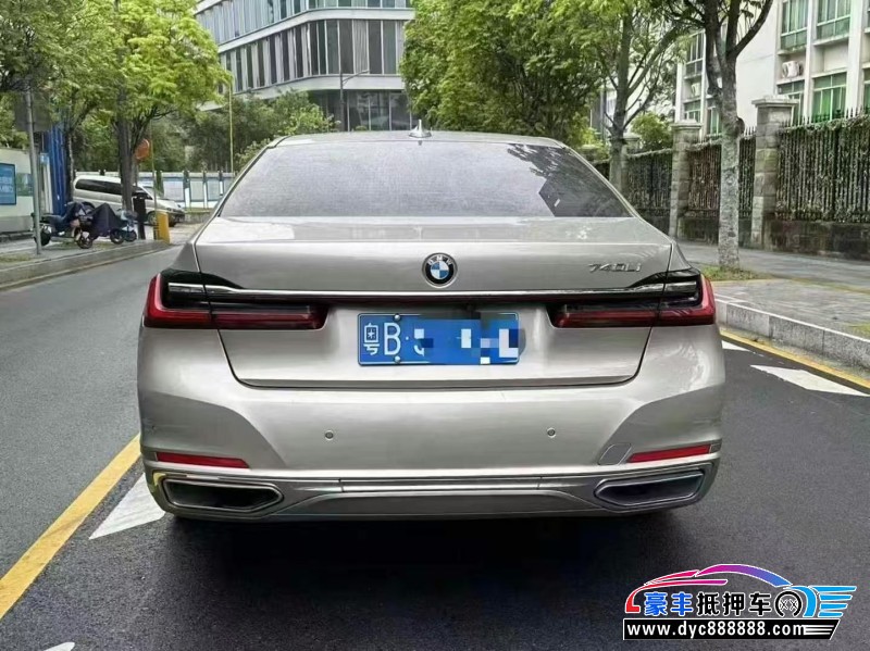 20年宝马7系轿车抵押车出售
