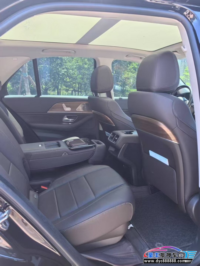 22年奔驰GLE轿车抵押车出售