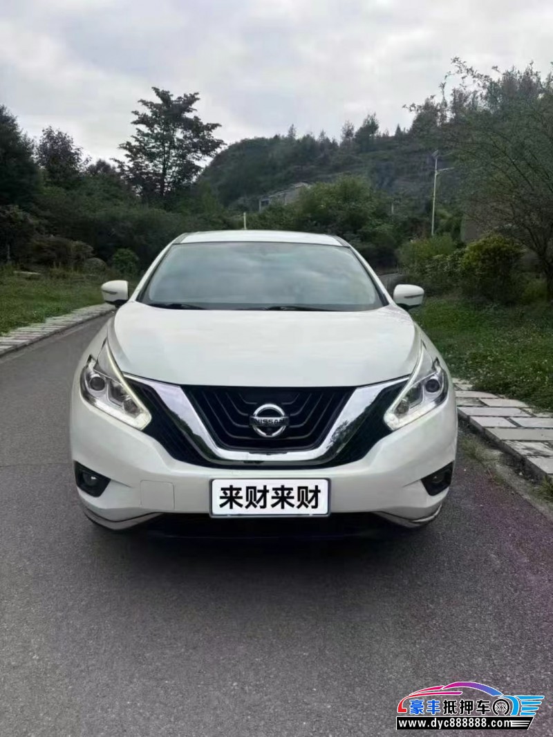19年日产楼兰轿车