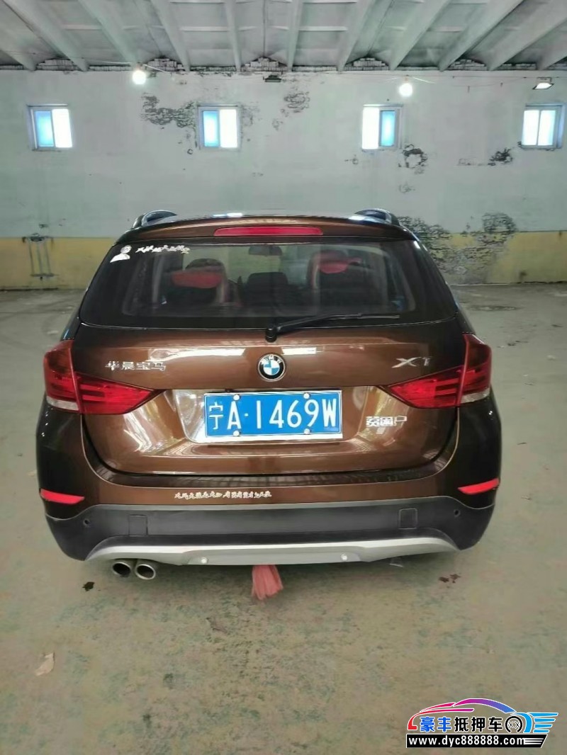 15年宝马X1轿车抵押车出售