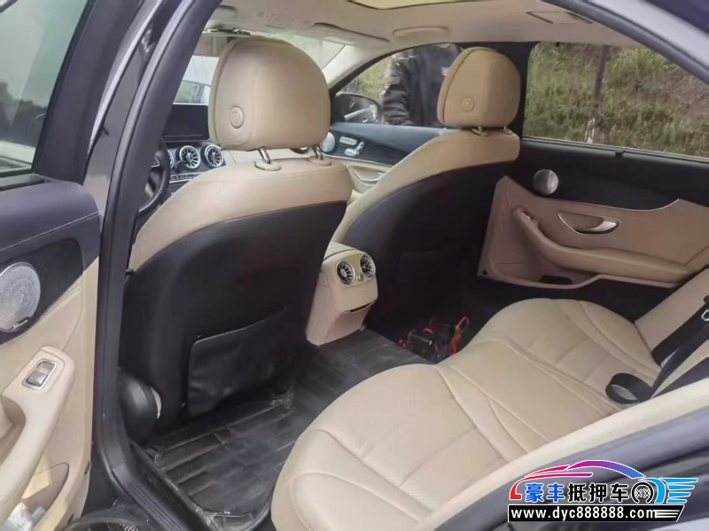 15年奔驰C轿车抵押车出售