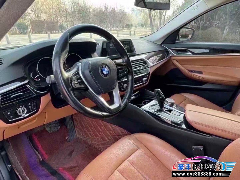 17年宝马5系轿车抵押车出售