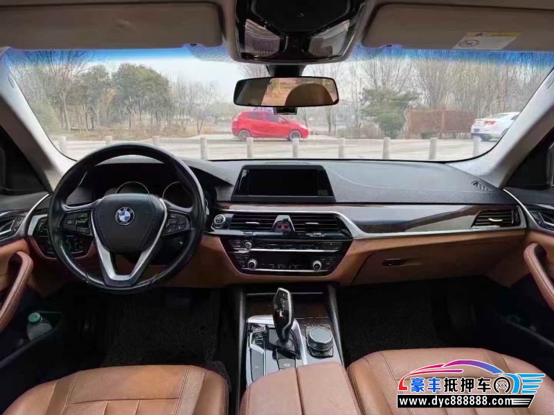 18年宝马5系轿车抵押车出售