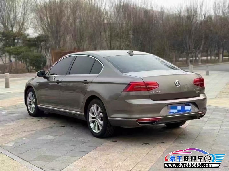 17年大众迈腾轿车抵押车出售