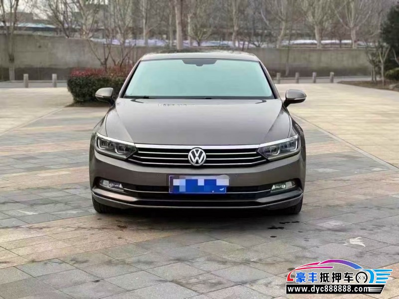 17年大众迈腾轿车抵押车出售