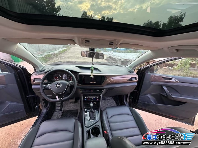 21年大众途岳轿车抵押车出售