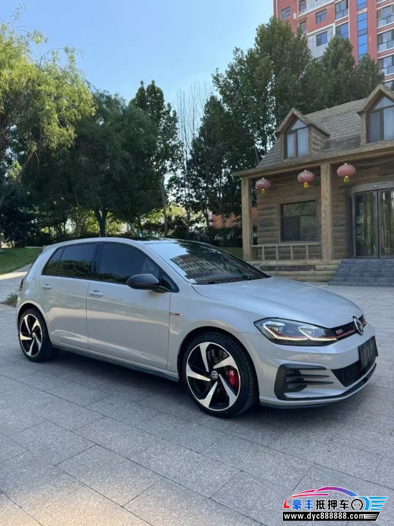 18年大众高尔夫轿车抵押车出售