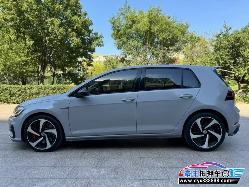 18年大众高尔夫轿车抵押车出售