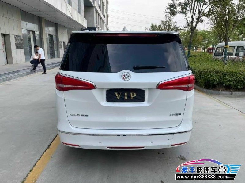 19年别克GL8轿车抵押车出售