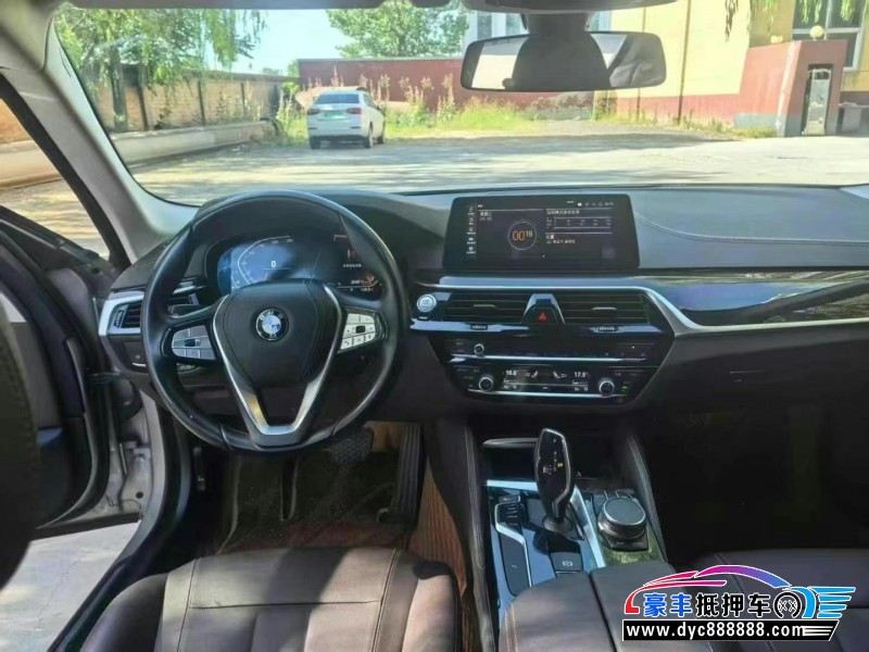 20年宝马5系轿车抵押车出售