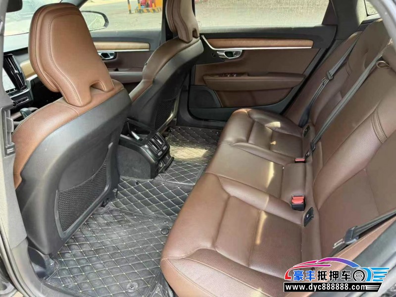 22年沃尔沃S90轿车抵押车出售