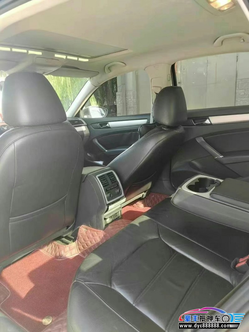 14年大众帕萨特轿车抵押车出售