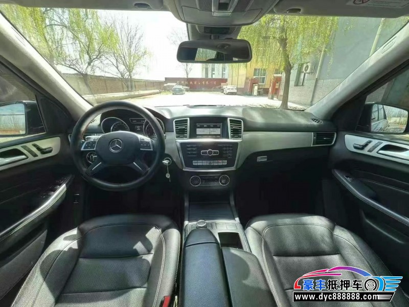 15年奔驰ML轿车抵押车出售