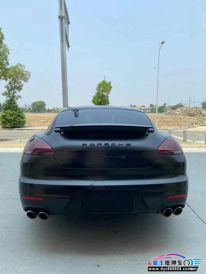 15年保时捷帕纳梅拉轿车抵押车出售