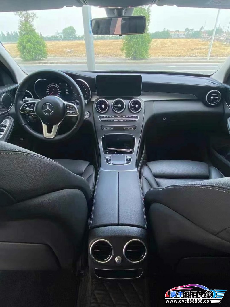 20年奔驰C轿车抵押车出售