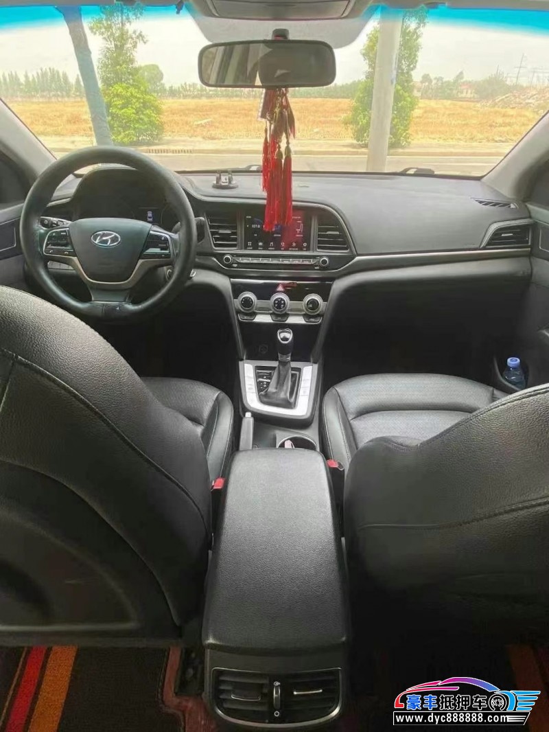 20年现代领动轿车抵押车出售