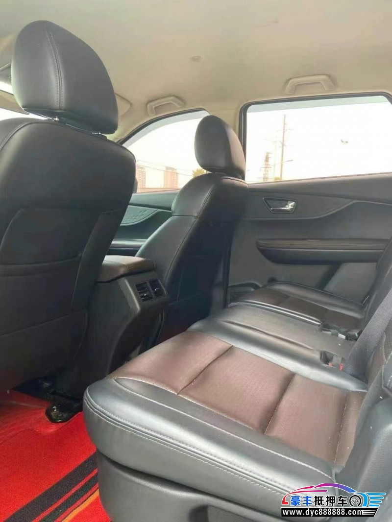 23年东风风光580轿车抵押车出售