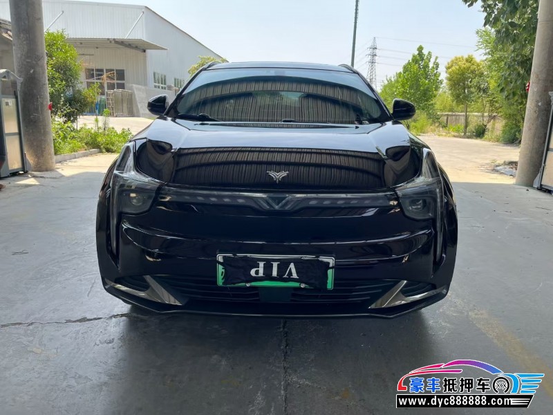 22年哪吒U轿车抵押车出售