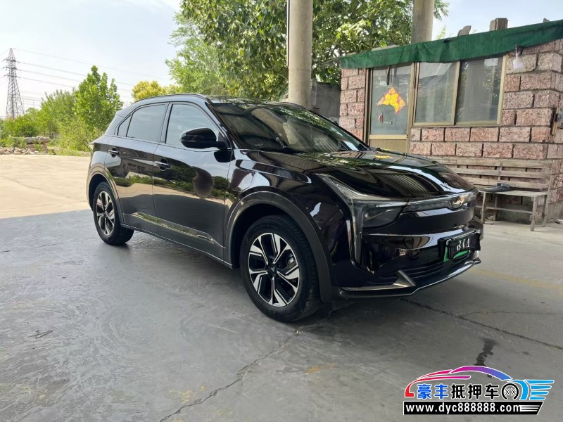 22年哪吒U轿车抵押车出售