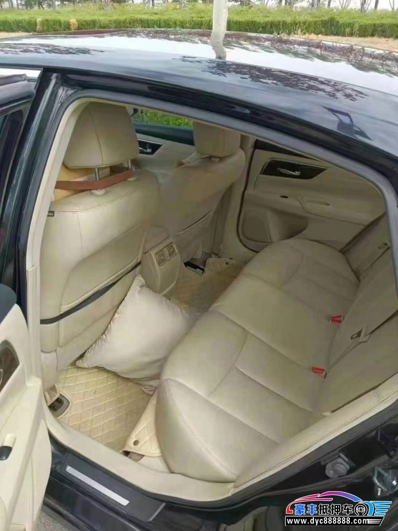 15年日产天籁轿车抵押车出售