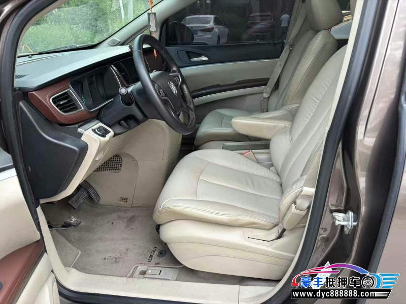 16年别克GL8MPV抵押车出售