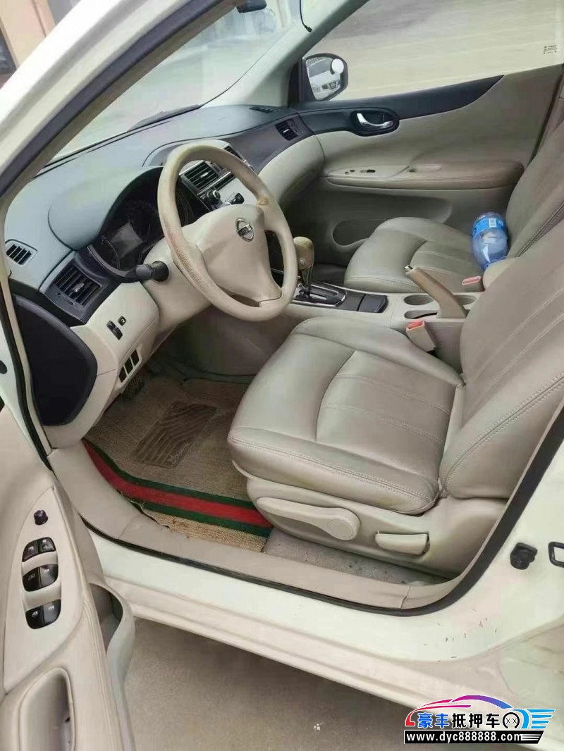 14年日产骐达轿车抵押车出售