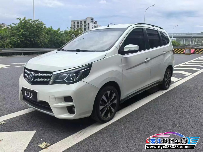 19年启辰M50V轿车抵押车出售