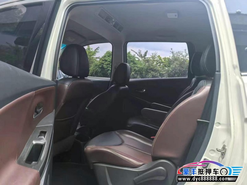 19年启辰M50V轿车抵押车出售