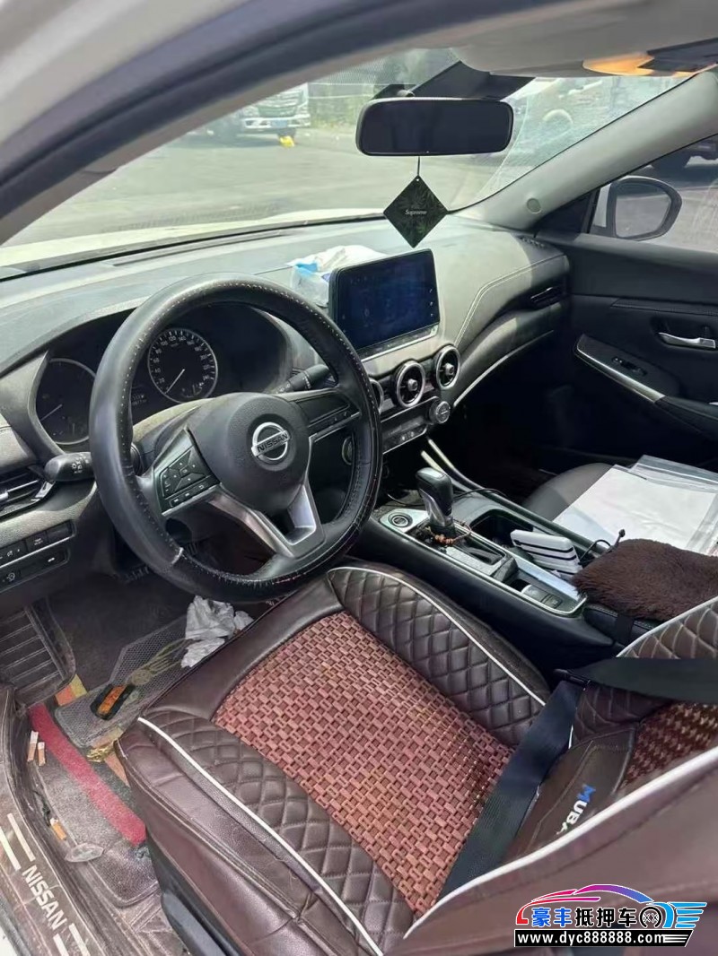 21年日产轩逸轿车抵押车出售