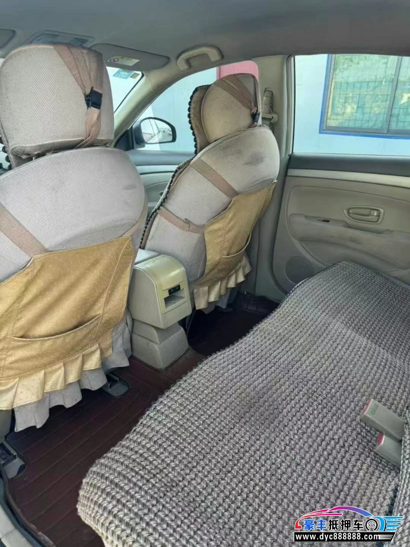 16年日产轩逸轿车抵押车出售