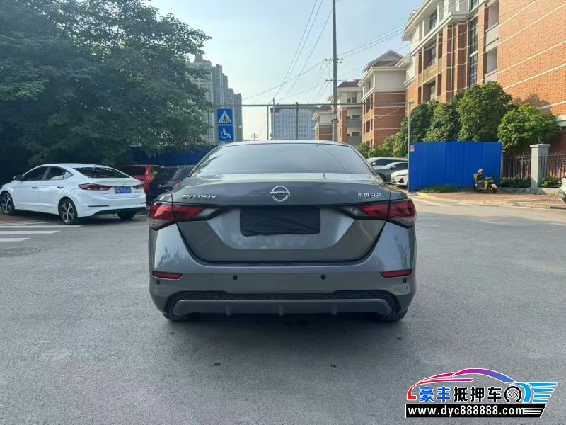 22年日产轩逸轿车抵押车出售