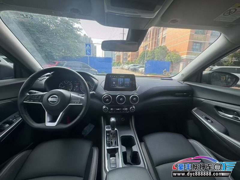 22年日产轩逸轿车抵押车出售