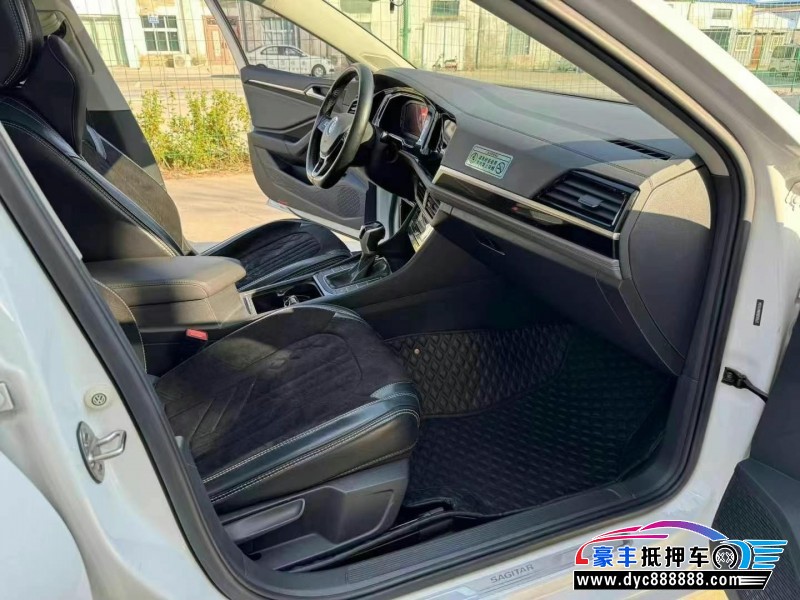 22年大众速腾轿车抵押车出售