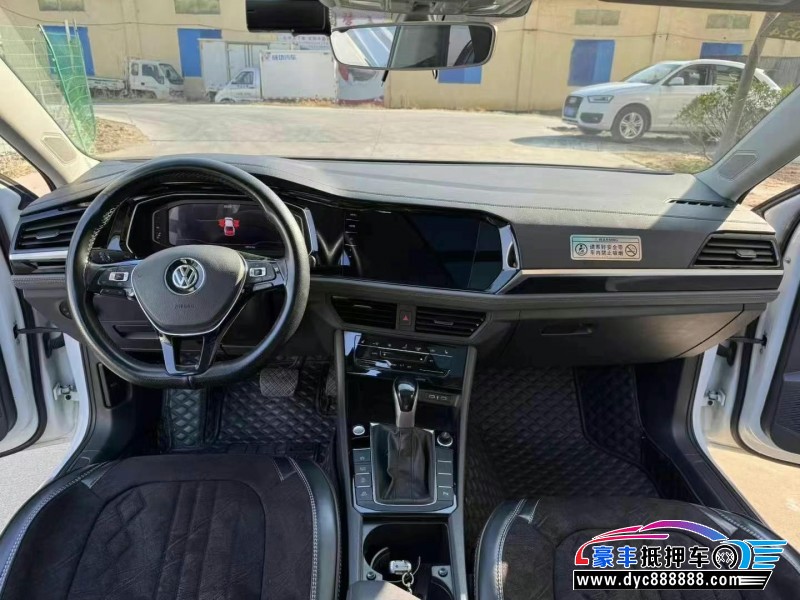 22年大众速腾轿车抵押车出售