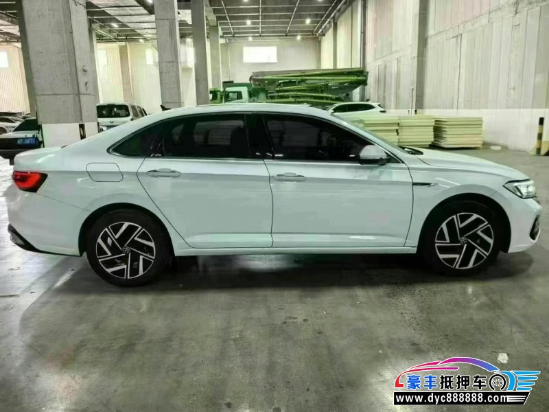 23年大众速腾轿车抵押车出售