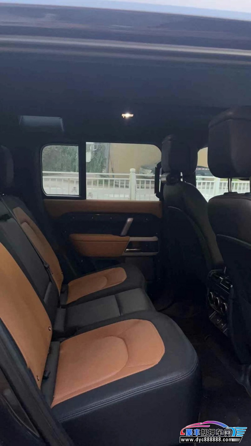 23年路虎卫士轿车抵押车出售