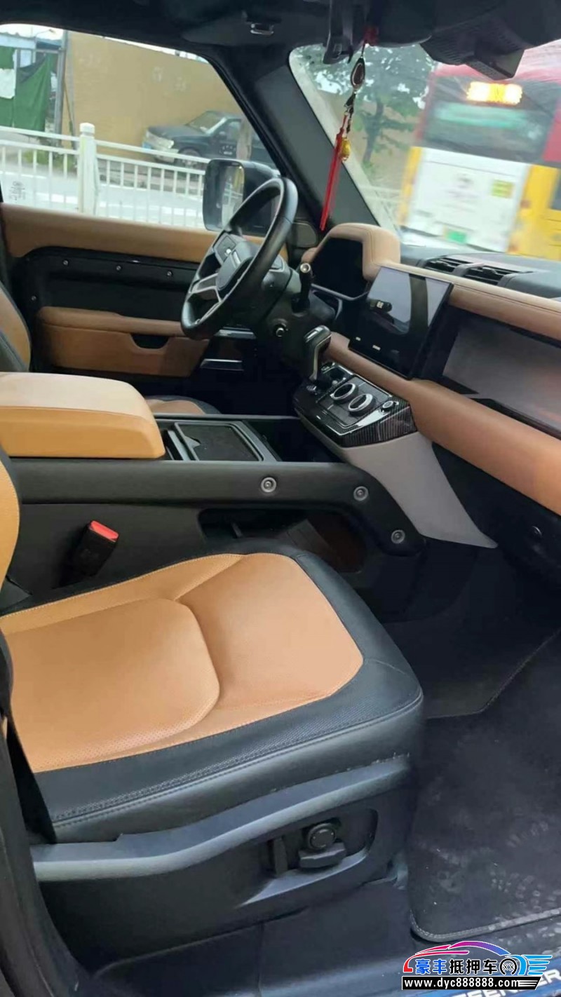 23年路虎卫士轿车抵押车出售