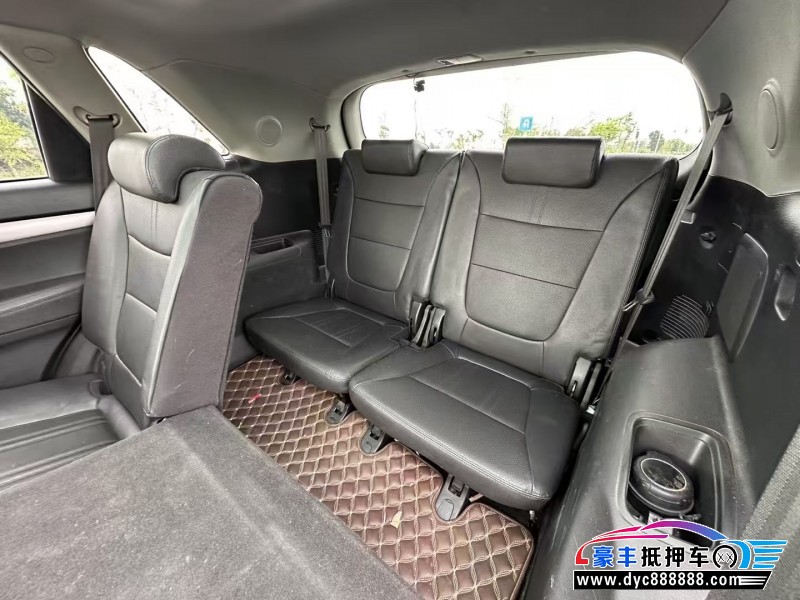 14年起亚索兰托轿车抵押车出售