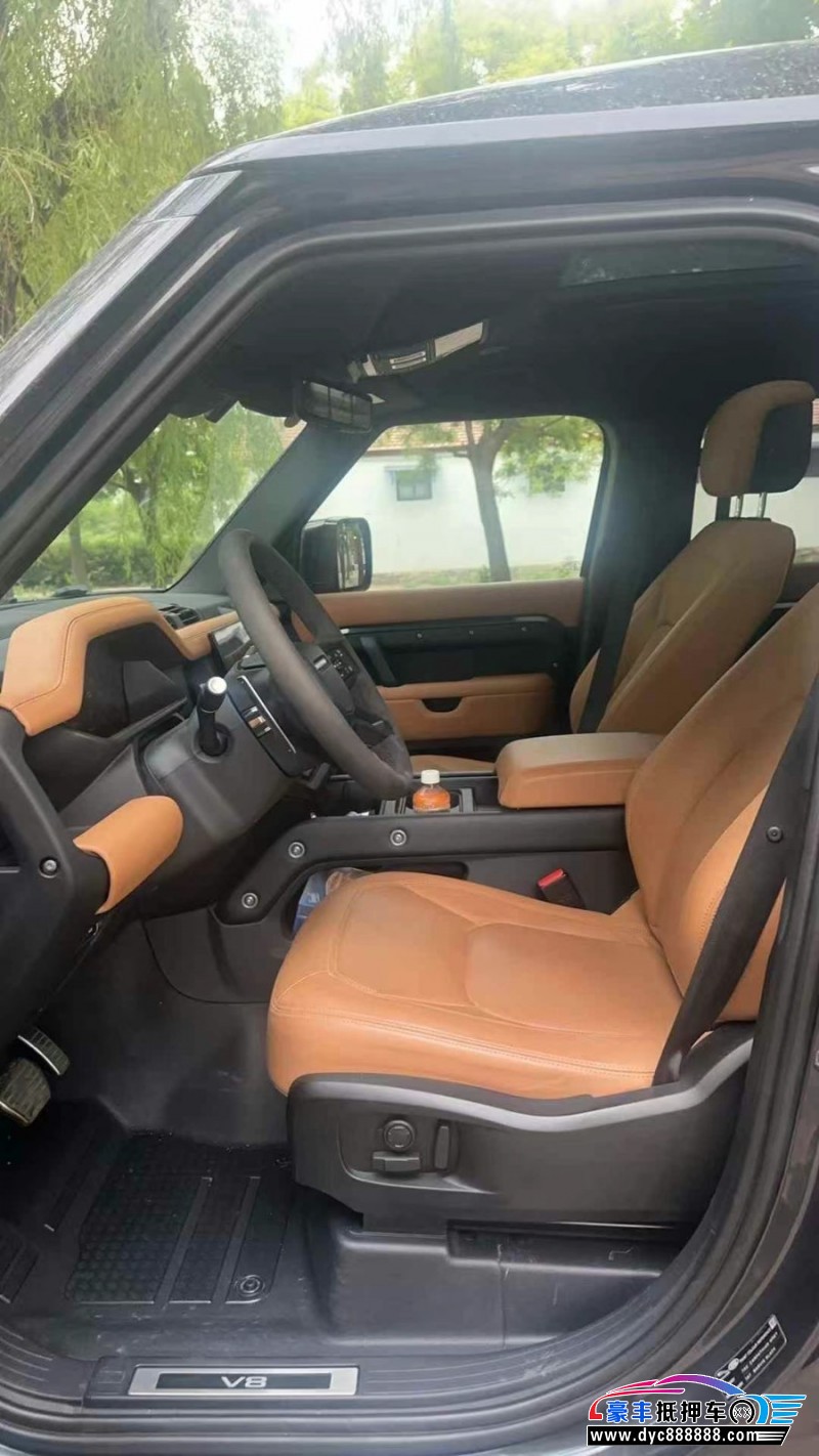 23年路虎卫士SUV抵押车出售