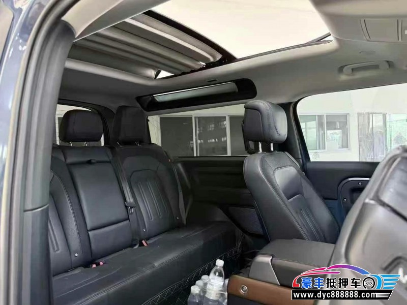 22年路虎卫士SUV抵押车出售