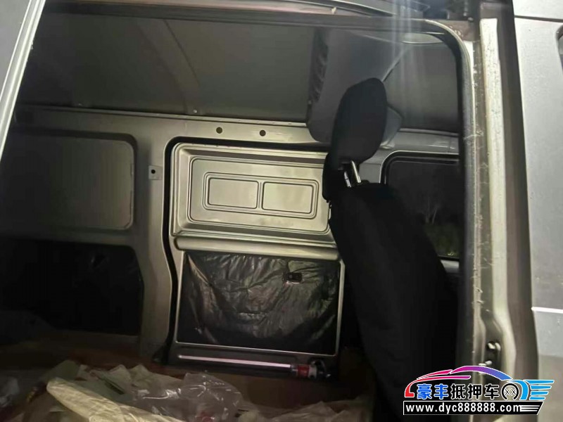 23年五菱汽车五菱荣光轿车抵押车出售